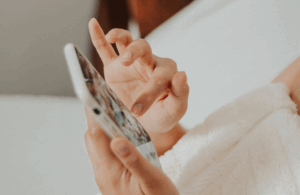 Infinite scroll, doomscrolling, Ithemba Newsletter Q3